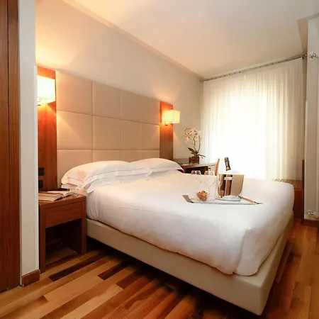 Fenice 3* Milánó