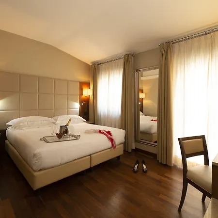Fenice 3* Milán
