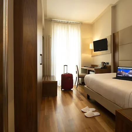 Fenice 3* Milán
