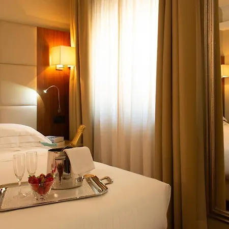 Fenice Отель 3*