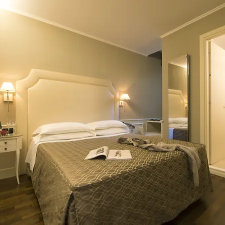 Fenice Отель 3*